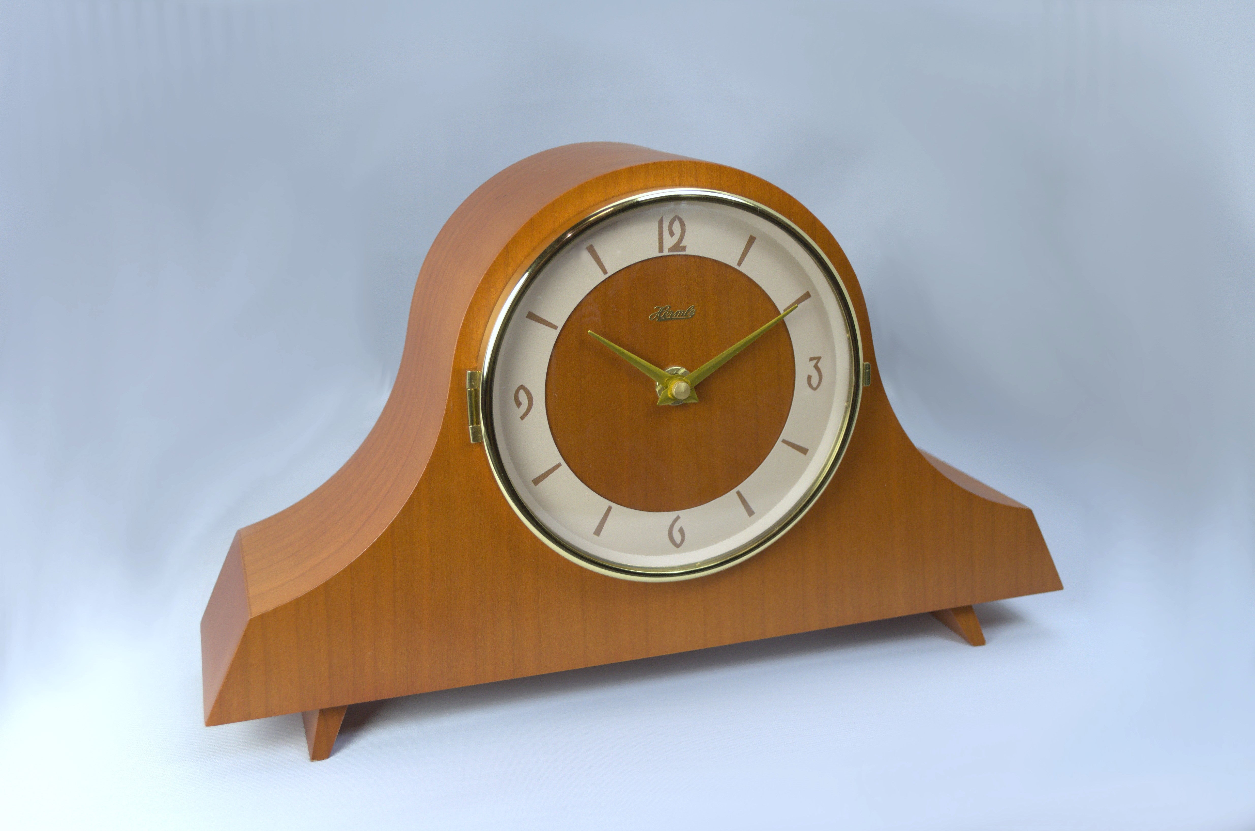 Mid-Century Modern Carole Mantel Clock – Hermle North America