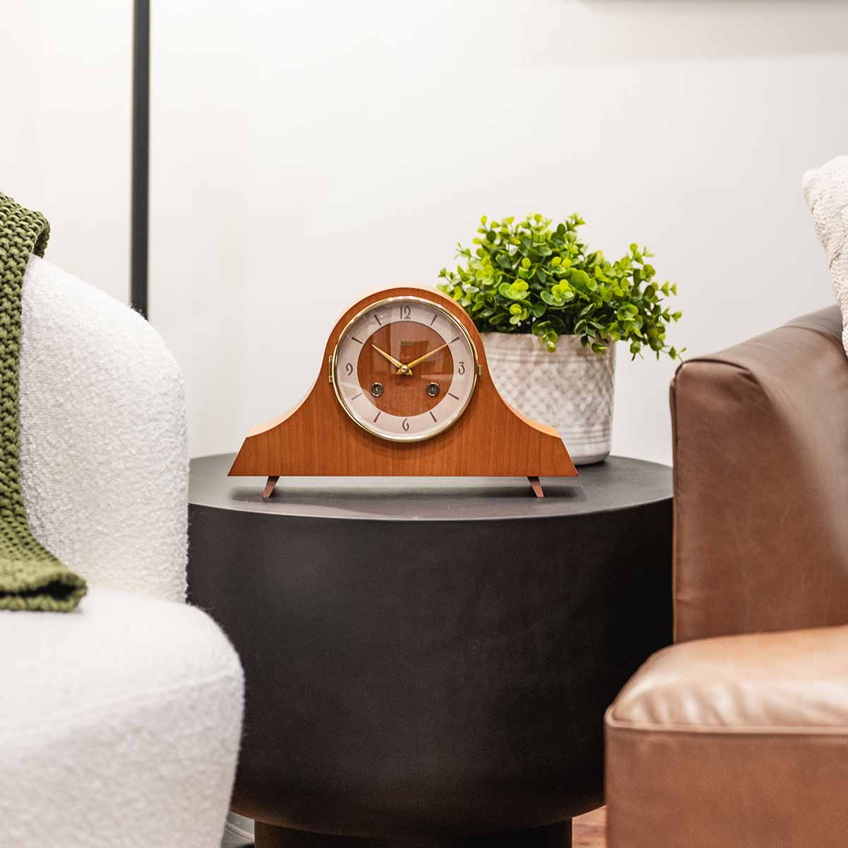 Mid-Century Modern Carole Mantel Clock – Hermle North America