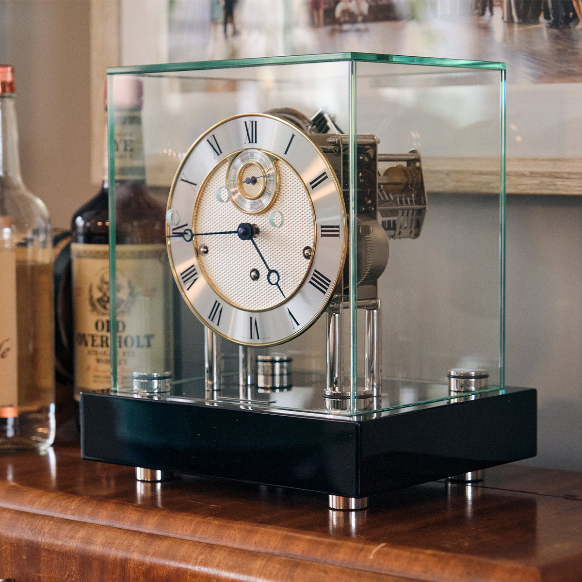 Stunning Chigwell Modern Glass Mantel Clock – Hermle North America